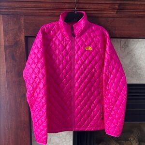 The North Face Women’s Fuchsia Quilted Puffer Jacket